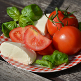 Gro Tomate-Mozzarella Aufstr.